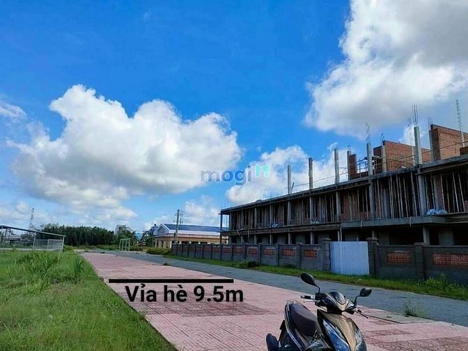 Hình ảnh Bán đất nền mặt tiền chợ mới thị trấn thạnh phú