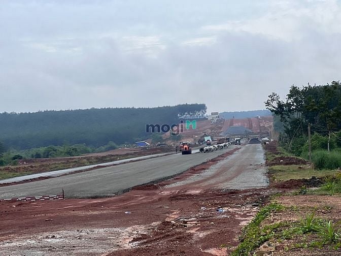 Hình ảnh Cần Bán Lô Đất Sau Coopmart Đồng Phú 900m DT LỚN Giá 290TR