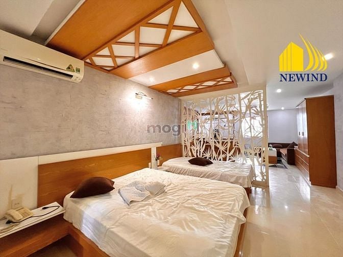 Hình ảnh CHDV Full NT gỗ mới 100%, bếp riêng, có phòng khách tại Lê Lai Q1
