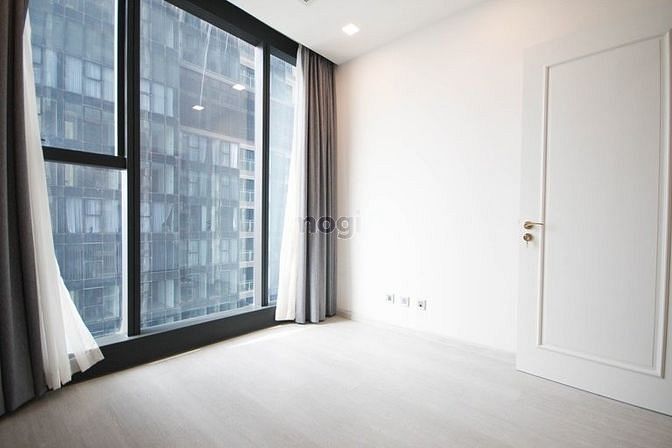 Hình ảnh 2PN Vinhome Golden River tầng cao, view đẹp