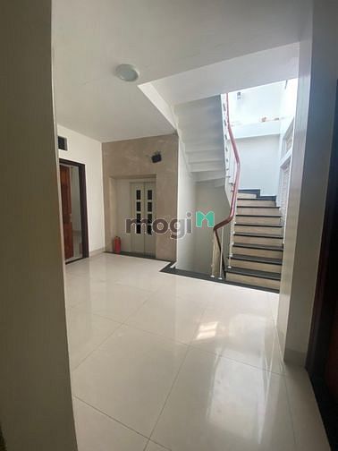 Hình ảnh Cho thuê biệt thự Trung Văn Vinaconex3, 180m2x5 tầng, thang máy