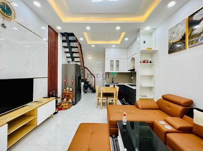 Hình ảnh NHÀ BÀ HẠT P9 QUẬN 10 Chỉ 2 tỷ 450 Hẻm 6m