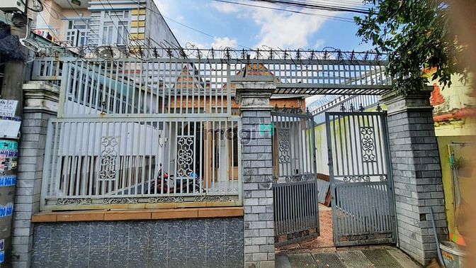 Hình ảnh Cho thuê nhà ĐẸP, Ấp 2 Đông Thạnh 3, DTSD 165m2, chỉ 8tr/tháng