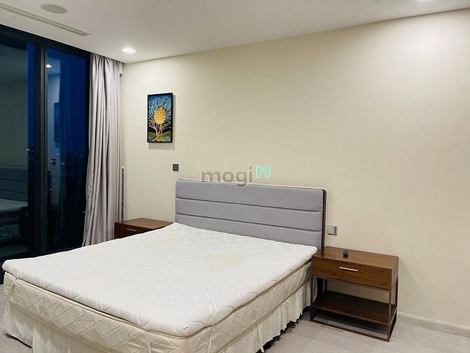 Hình ảnh 2PN Vinhomes Golden River full nội thất cao cấp, tầng cao