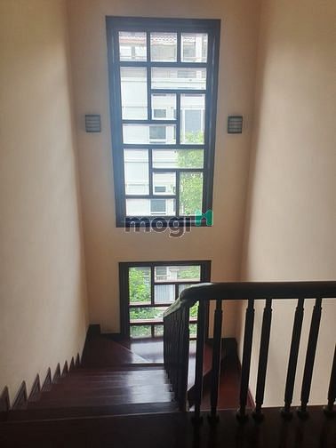 Hình ảnh Cho thuê biệt thư 200m2, 4 tầng, 1 hầm, Trung Hòa, Cầu Giấy