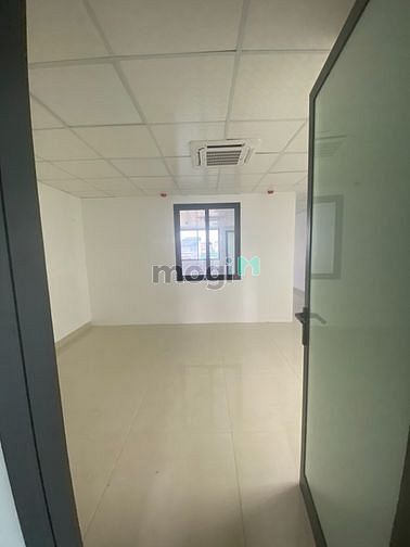 Hình ảnh Nhà mặt phố Vũ Phạm Hàm. DT 130m2, 4.5 tầng