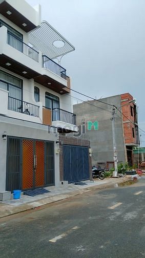 Hình ảnh Bán lô đất Phú Hữu, Quận 9, DT 51 m2 Chỉ nhỉnh 3 tỷ