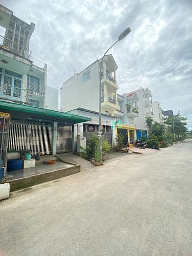 Hình ảnh Lô 61m2 (5x12.2) - Cách Võ Văn Kiệt 500m - Đường nhựa 12m - SHR