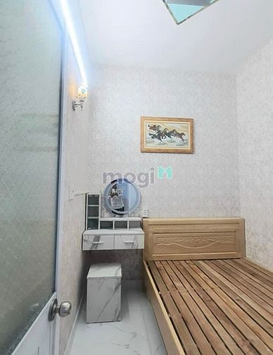 Hình ảnh Nhà hẻm 1/ đường 102 diện tích đất 46.9m2 rộng thoáng.