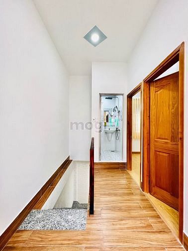 Hình ảnh HẺM XE HƠI Bán Gấp Hoàng Hoa Thám BT 55m2 2ty015 SHR