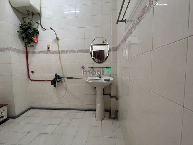 Hình ảnh Phòng trọ Đinh Bộ Lĩnh 4.700.000