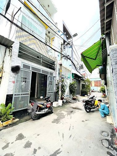 Hình ảnh HXH thông, đường Hòa Bình, 5m x20m, chỉ 5,39 tỷ.