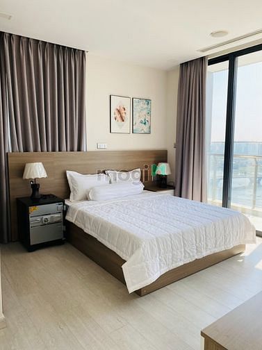 Hình ảnh 3PN Vinhomes Golden River view sông, tầng cao