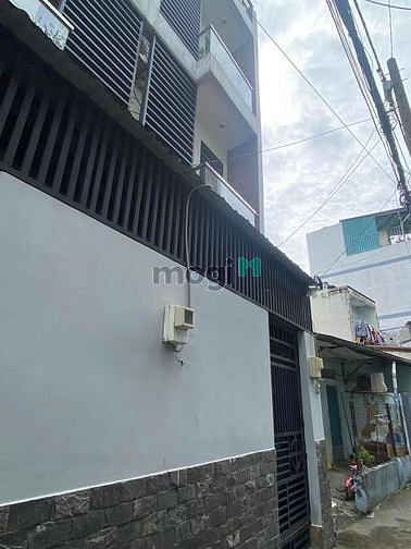 Hình ảnh Nhà cấp 4, 2 căn, 52m2 đất. Giá chỉ hơn 3 tỷ