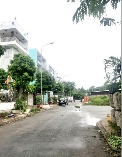 Hình ảnh Sở hữu ngay lô đất MT Lũy Bán Bích, đối diện UBND Q. Tân Phú, 1TỶ880