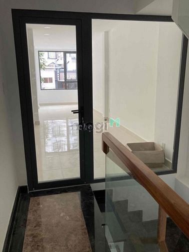 Hình ảnh Cho Thuê Nhà MT trung tâm Quận Nhất