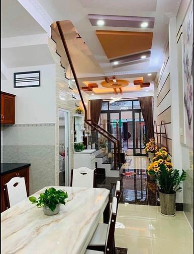 Hình ảnh SIÊU ĐẸP VỊ TRÍ TỐT Nhà Phạm Văn Bạch TB 44m2 1ty640 SHR