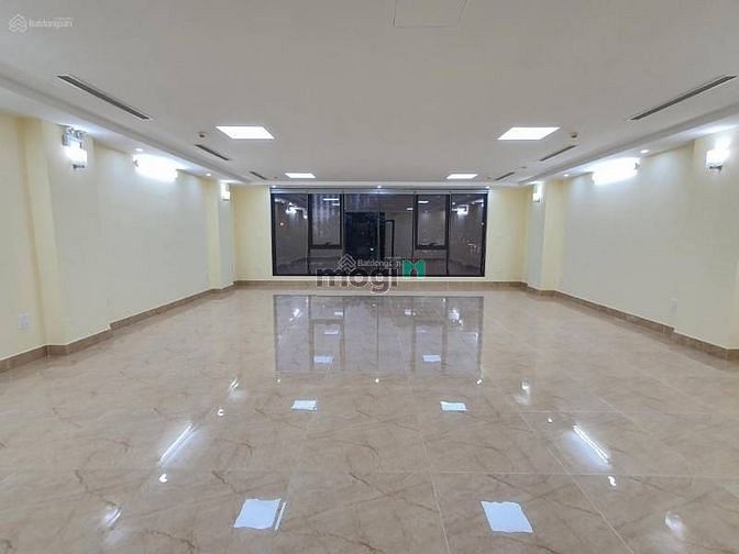 Hình ảnh Cho thuê nhà mp Hoàng Văn Thái 150m2x4 tầng