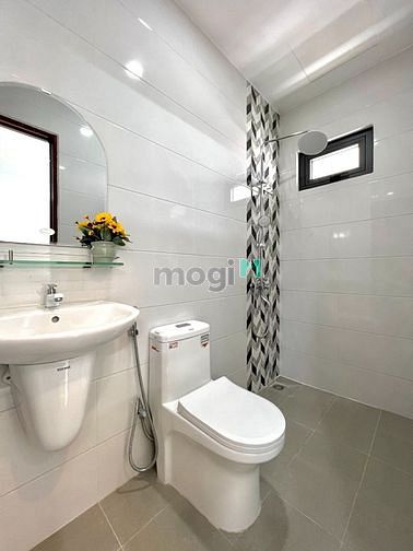 Hình ảnh Mb6623 nạp rút nhanh chóng có vách ngăn ngay Sân Bay