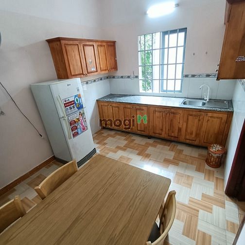 Hình ảnh CHDV dạng 1PN gần sân bay full nội thất, có bancol thoáng
