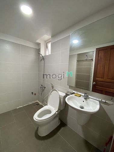 Hình ảnh MT đường Ba Vì, Q10. 600m2. Có hầm. 70tr.