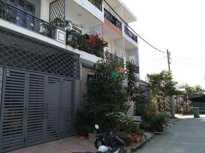 Hình ảnh Cần bán gấp Lô đất hẻm xe hơi tránh nhau hẻm 671, p Tân Phú, quận 9