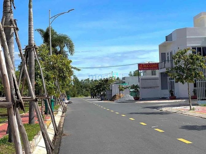 Hình ảnh Đất nền Trung tâm hành chính huyện Thủ Thừa đã có sổ