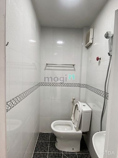 Hình ảnh Bán nhà P11 Bình Thạnh sát hẻm xe hơi (4.1 tỷ)