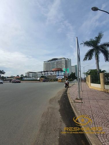 Hình ảnh Bán đất full thổ cư dt 344m2 tại trung tâm P. Tân Hiệp, Ngã 4 Amata