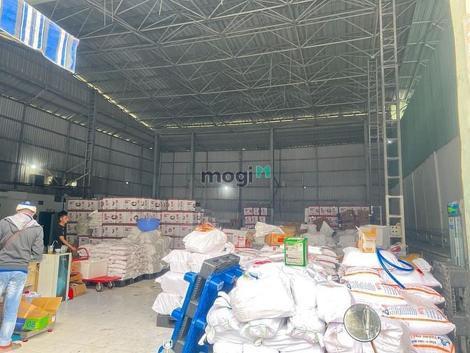 Hình ảnh Cho Thuê kho 603 m2 các đường Võ Văn Kiệt 400m