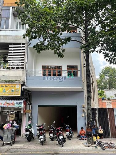 Hình ảnh MT đường Hùng Vương, 5m x 38m. 3 Lầu. 80tr/tháng.