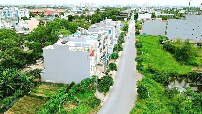 Hình ảnh Bán đất thổ cư, sổ hồng riêng, gần Cầu Xáng - Bình Chánh