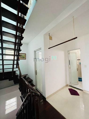 Hình ảnh Bán nhà 1 trệt 3 lầu Quận Bình Thạnh
