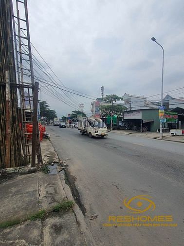 Hình ảnh Cho thuê MBKD 6mx51m5(305m2) 2 mt trước sau Đ. Đồng Khởi, P. Trảng Dài
