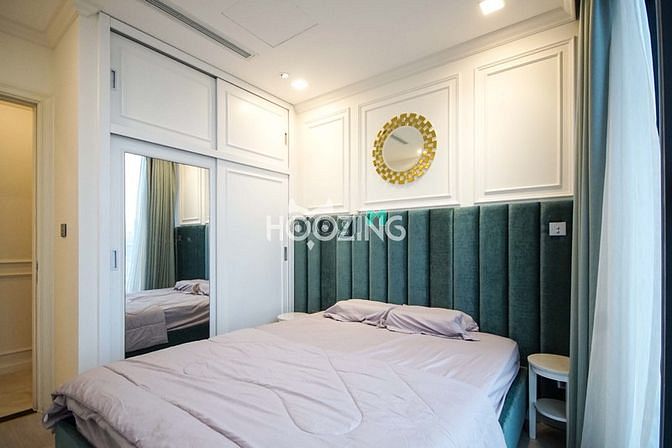 Hình ảnh 2PN Vinhomes Golden River nội thất cao cấp, view sông