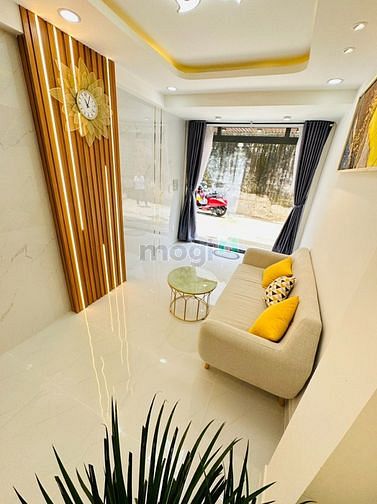 Hình ảnh Bán nhà Lê Quang Định giá 4.1 tỷ