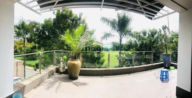 Hình ảnh Cho thuê CH sân vườn The Panorama, Quận 7 167m2, 3PN, giá 35 triệu.