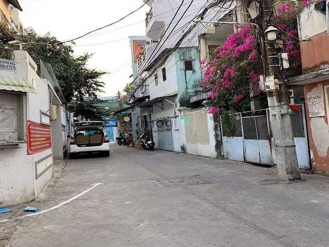 Hình ảnh Bán nhà Cách Mạng Tháng Tám quận 10- 56m2 chỉ 4.9 tỷ.