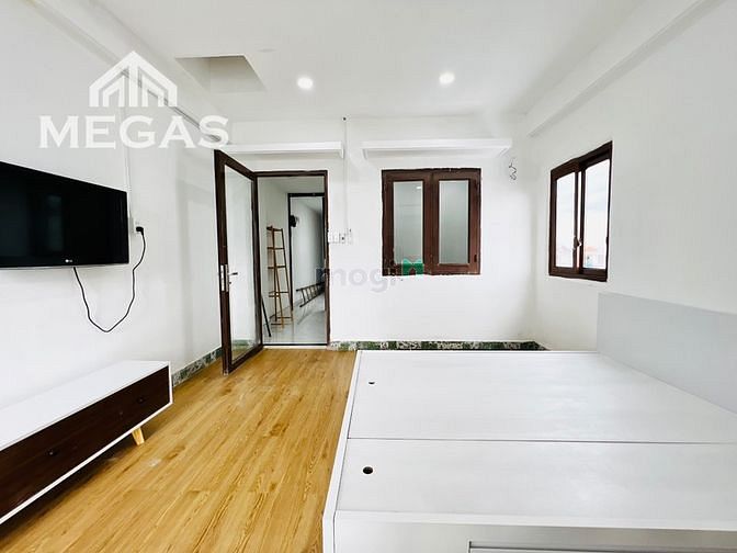 Hình ảnh Căn Hộ Ban Công Giáp Quận 6 Bùng Binh Phú Lâm