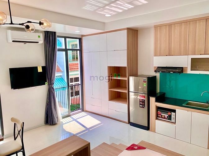 Hình ảnh Cho thuê CHDV ngay khu vực sân bay có ban công riêng