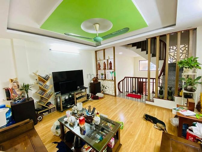 Hình ảnh Chưa đến 4 tỷ, nhà Văn Điển,50m,mt rộng, oto tránh gần, LH ngay 097xxx