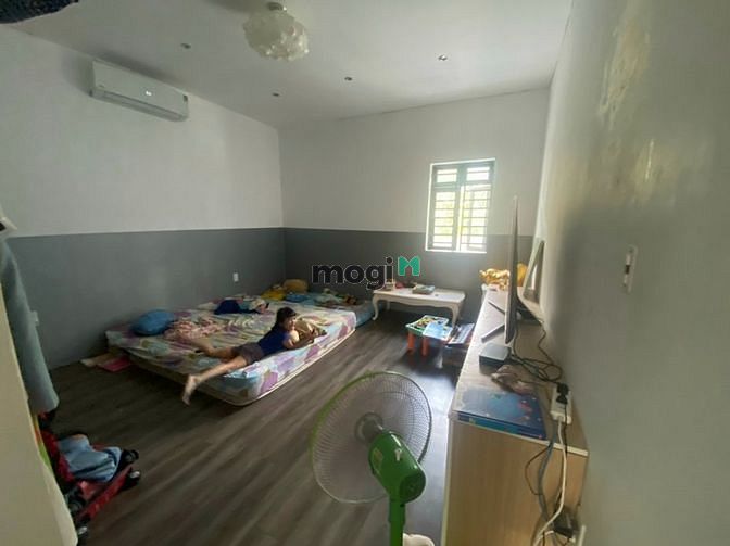 Hình ảnh Cho thuê gấp nhà mặt tiền 100m2