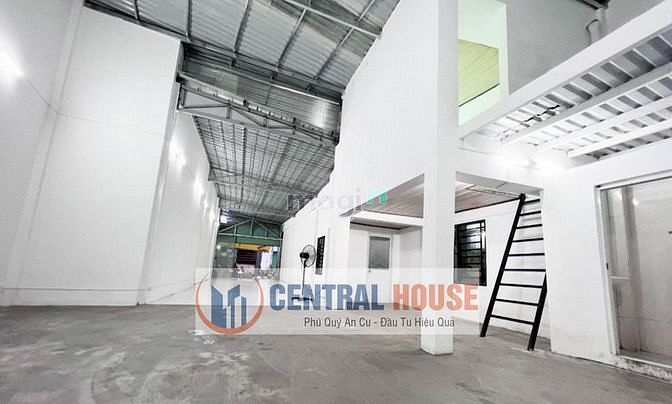 Hình ảnh Chính Chủ Cho Thuê Căn Góc 2 Mặt Tiền Phường Cô Giang Quận 1 Trệt +Gác