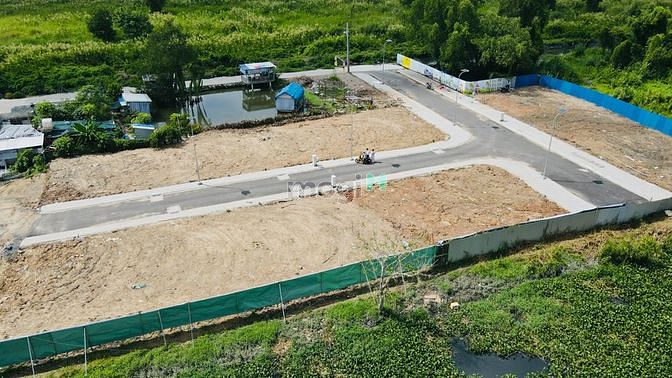 Hình ảnh Bán lô đất 4x13 gần ngã tư Võ Văn Kiệt-Hồ Học Lãm, sổ hồng riêng