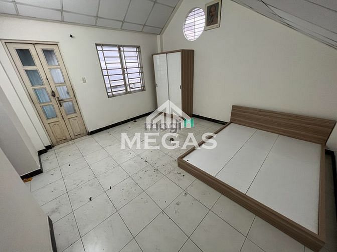 Hình ảnh Cho thuê chdv ngay tại cầu vượt Hoàng Hoa Thám