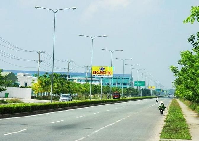 Hình ảnh Chính Chủ Bán 450m2 Đất T/Cư 100%,SHR,Đường nhựa,Đối Diện Trường 950tr