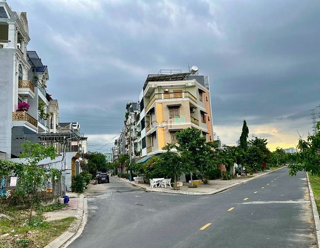 Hình ảnh Đất đẹp, dân trí cao, đường nhựa 5m, bán gấp. Chỉ 5 tỷ hơn, DT: 90m2