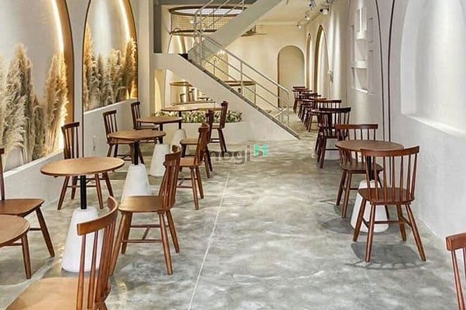 Hình ảnh Cho Thuê Nhà Mặt Tiền Trung Tâm Quận 1