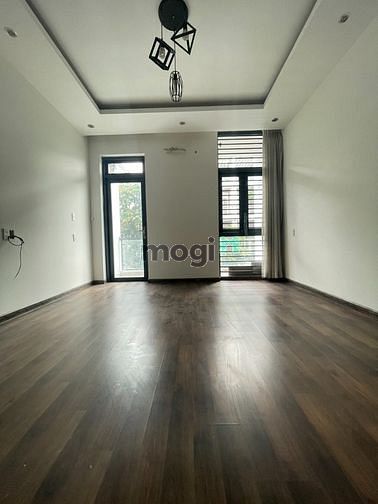 Hình ảnh Bán nhà phố 4x18m KDC Đại Phúc, hoàn thiện cao cấp