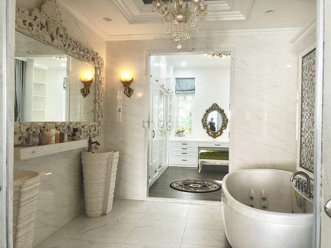 Hình ảnh Villa Thảo Điền full nội thất thích hợp ở_4200$ bao thuế